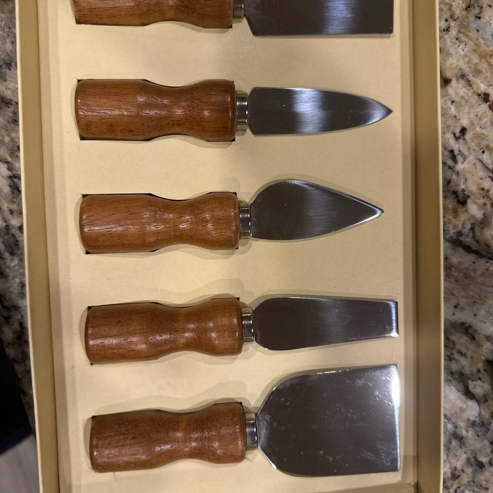 Pottery Barn‎ Cheese Knives for charcuterie board Set of 5, no wear!